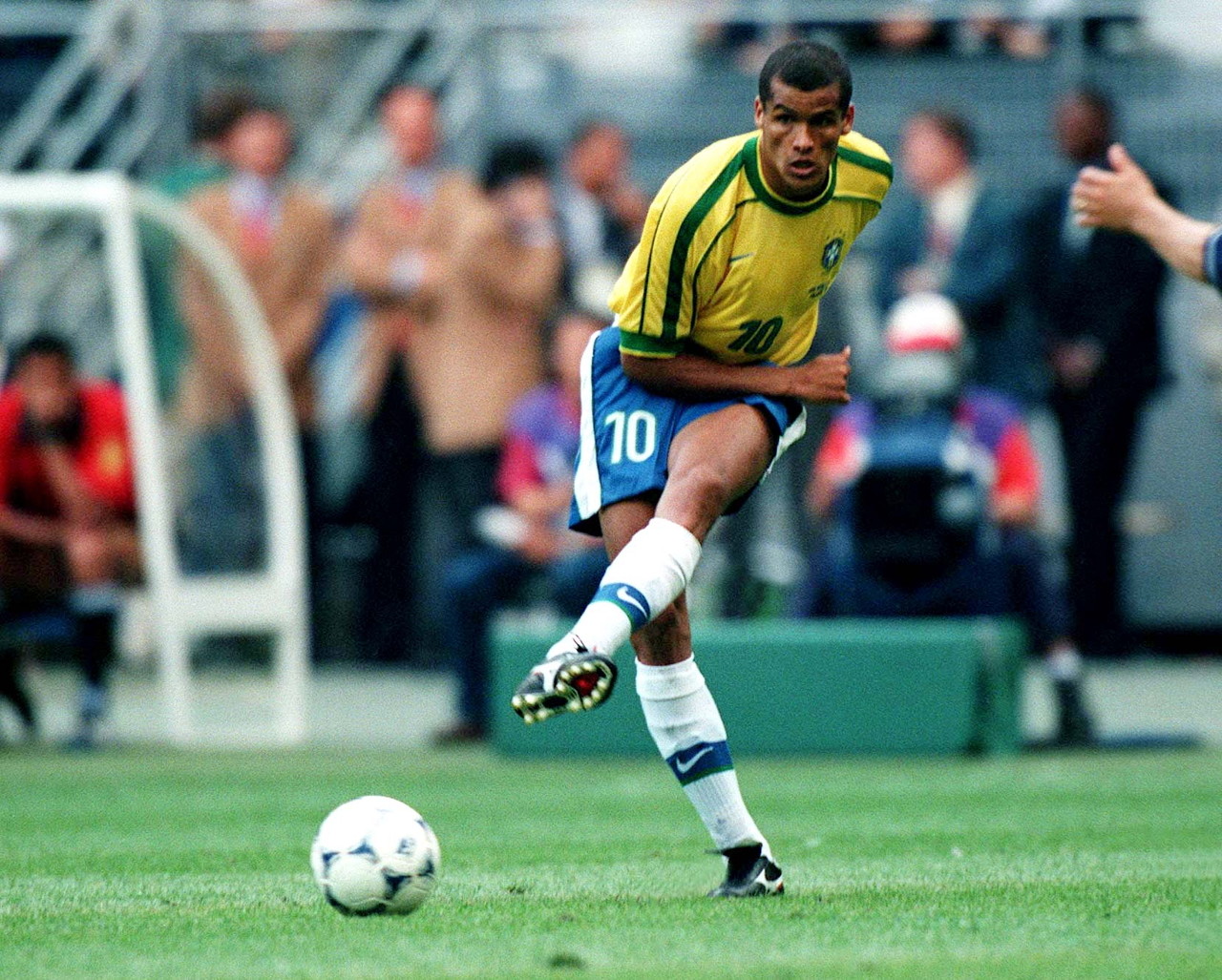 但现实是 但现实是